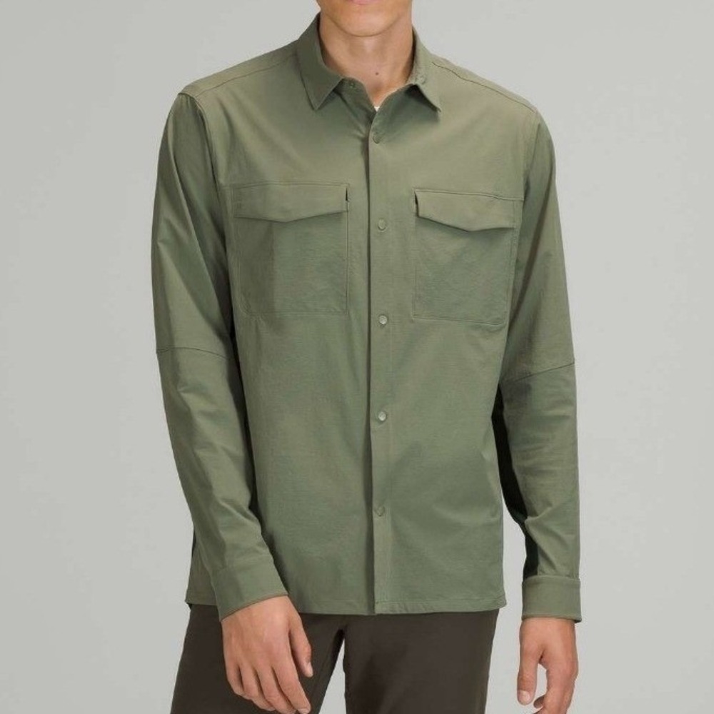 Lululemon Double Pocket Long Sleeve Overshirt Green Twill Men's Size‎ M